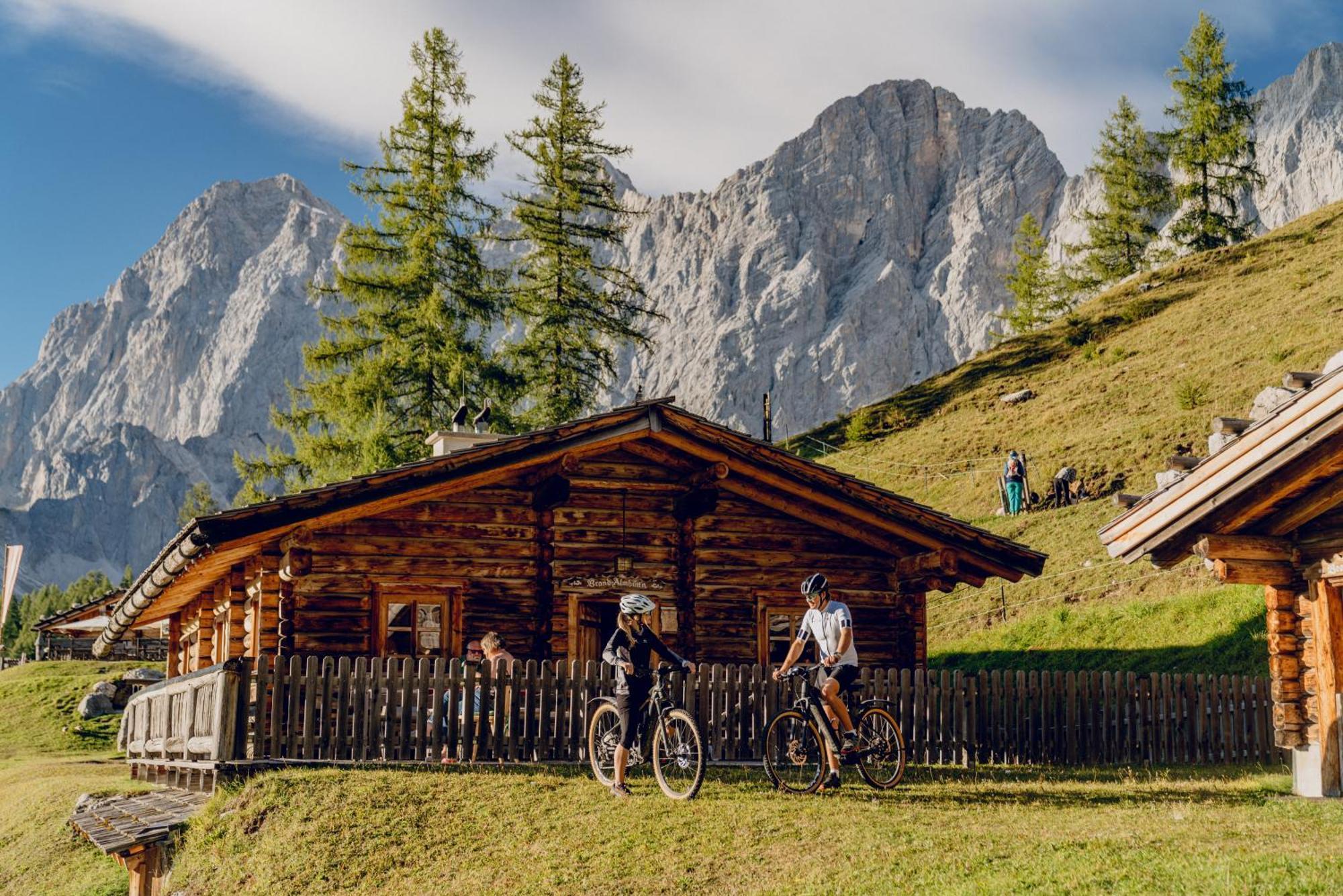 Brandhof - Chalet Am Berg Ramsau am Dachstein Exterior foto